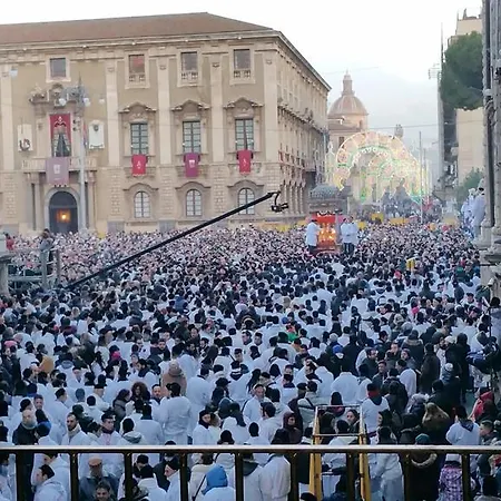 Duomo Oda ve Kahvaltı Katanya