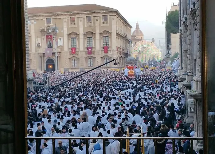 Duomo לינה וארוחת בוקר קטאניה